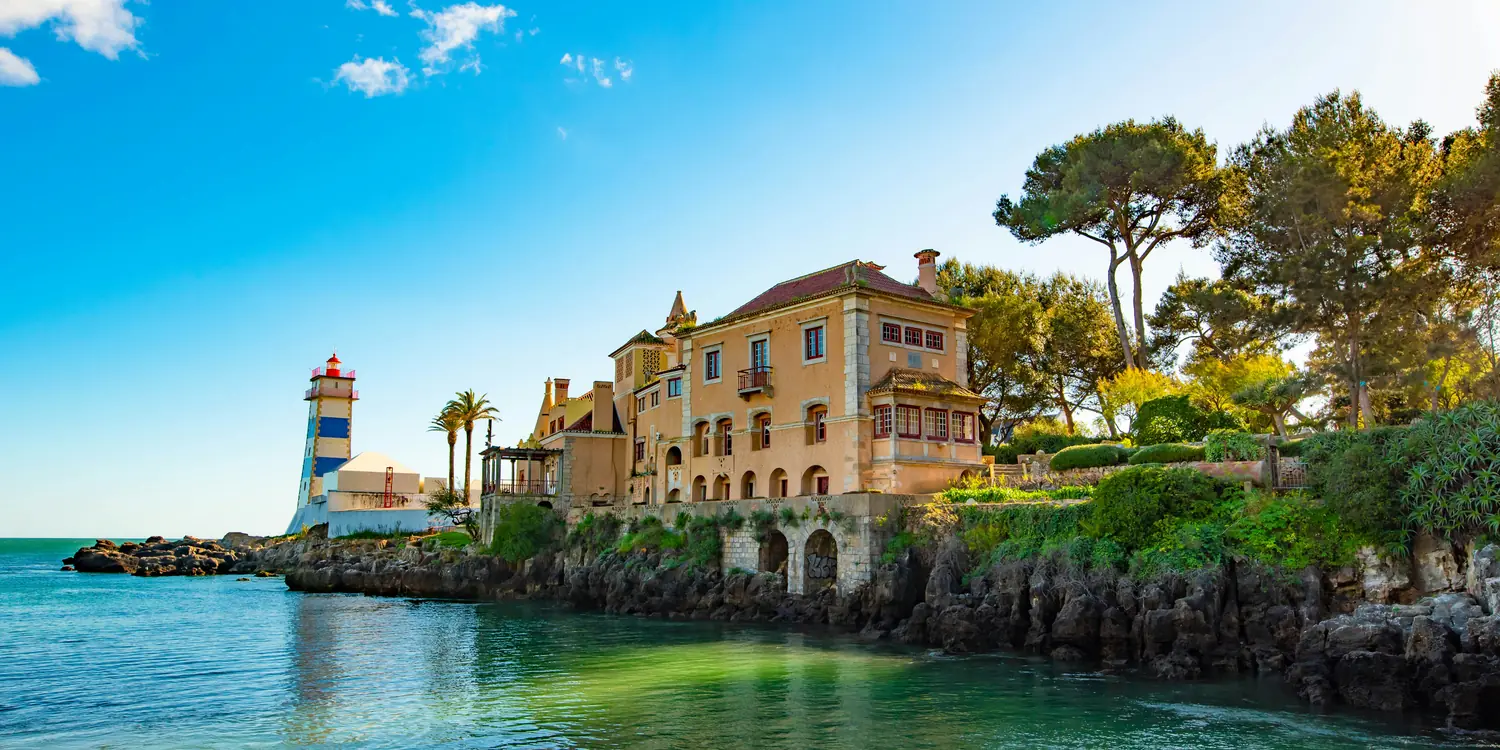Background image of Cascais